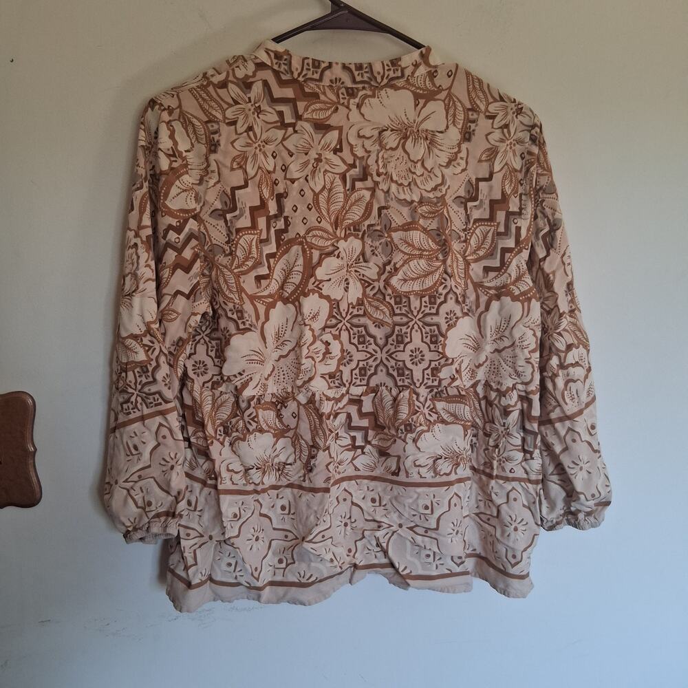 Cato Women’s L Brown Floral Boho Rayon Blouse Batik Border Print Peasant Top - Picture 6 of 7